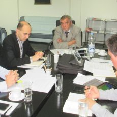 I Unija poslodavaca Srbije je stala uz Funero u borbi protiv ograničavajućih zakona i monopola državnih pogrebnika. S leva na desno: Nebojša Atanacković (predsednik), Dragoljub Rajić (direktor), Miskolczi József, Stanko Krstin (predsednik za Vojvodinu), Goran Kovačević (član Predsedništva).